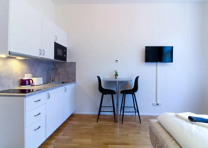 Bouquet Apartment *