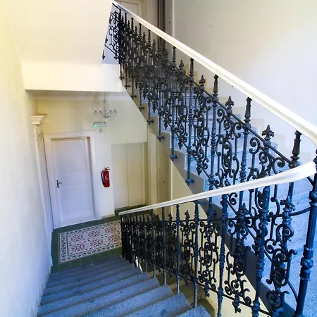 Apartament Bouquet *